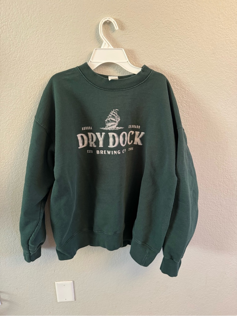 Dry Dock Brewing Co. Crewneck Sweatshirt Large Green Hanes Ultimate Cotton L